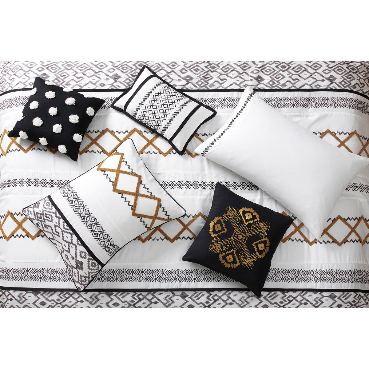 Nanshing Trina 15 Piece Boho Embroidered Comforter Set