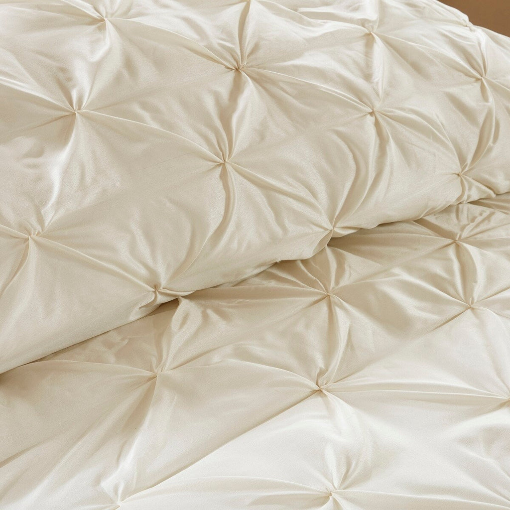 Madison Park Essentials Loretta 24-Piece Room in a Bag with Window Panels and Sheet Set