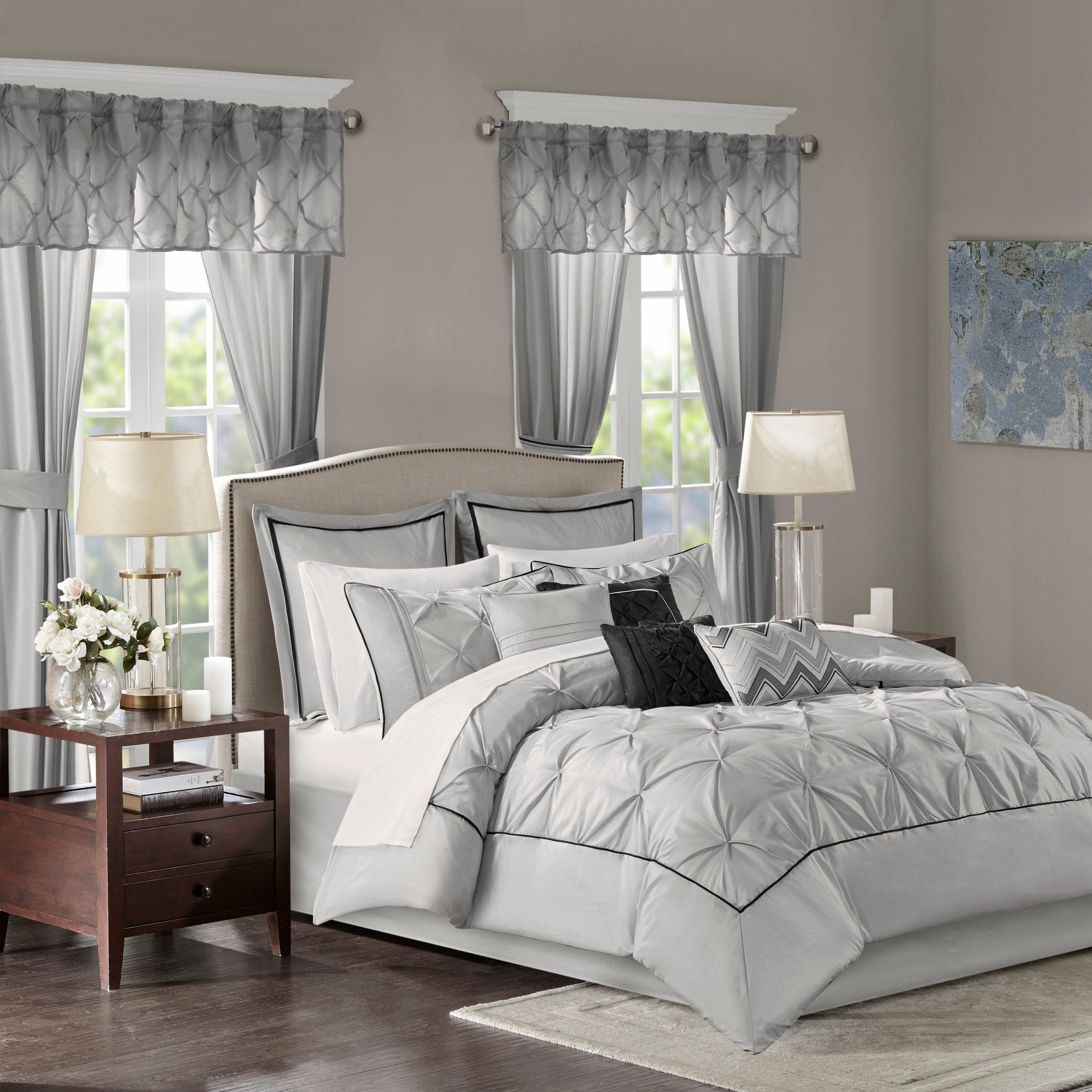 Madison Park Essentials Loretta 24-Piece Room in a Bag with Window Panels and Sheet Set