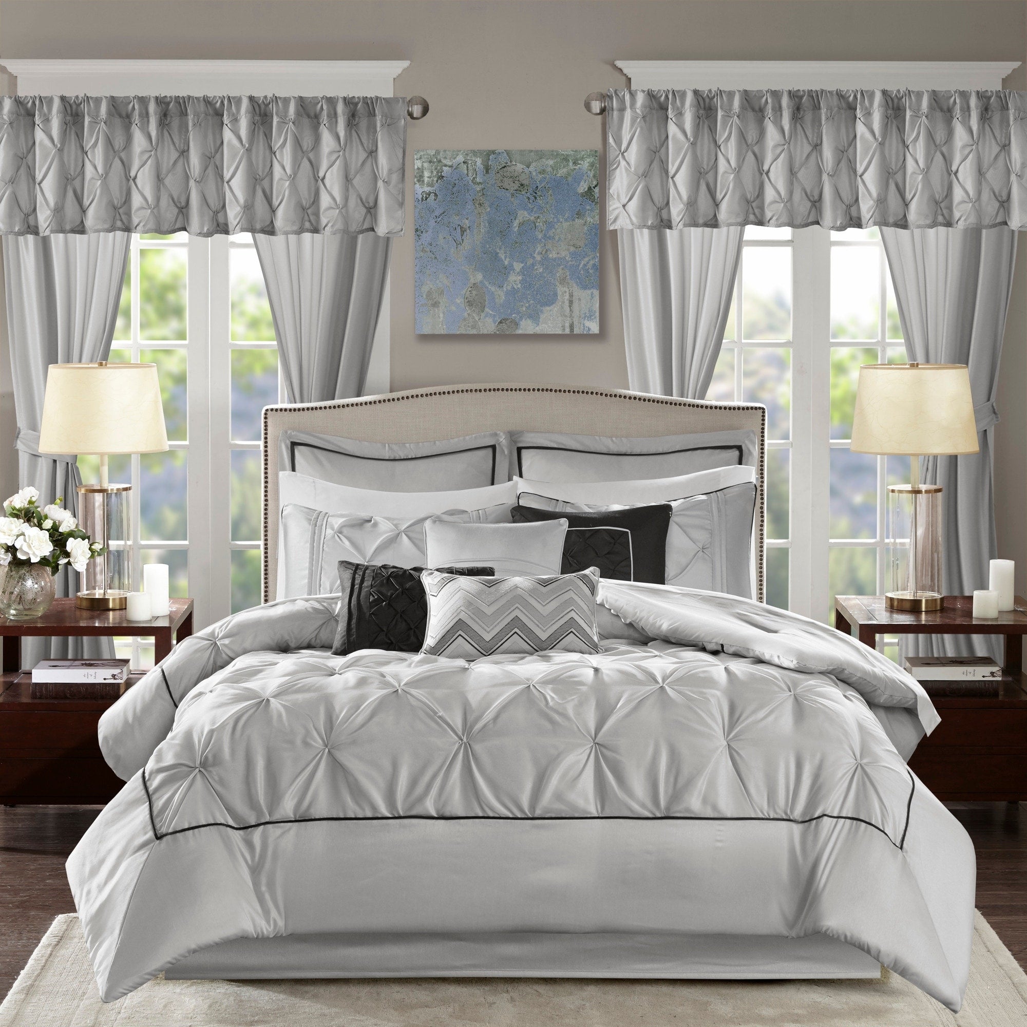 Madison Park Essentials Loretta 24-Piece Room in a Bag with Window Panels and Sheet Set