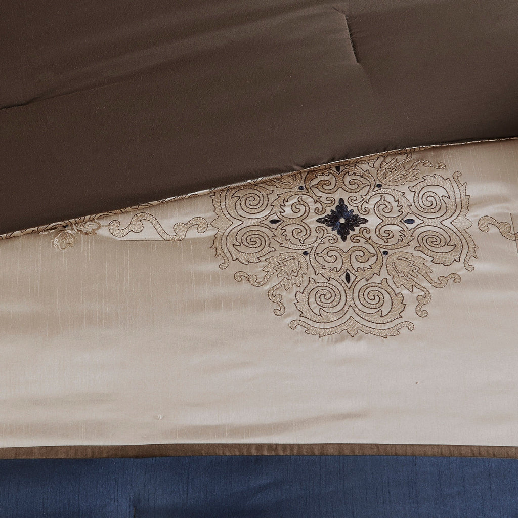 Madison Park Essentials Parker Jacquard Embroidered Pieced 24 Piece Room in a Bag