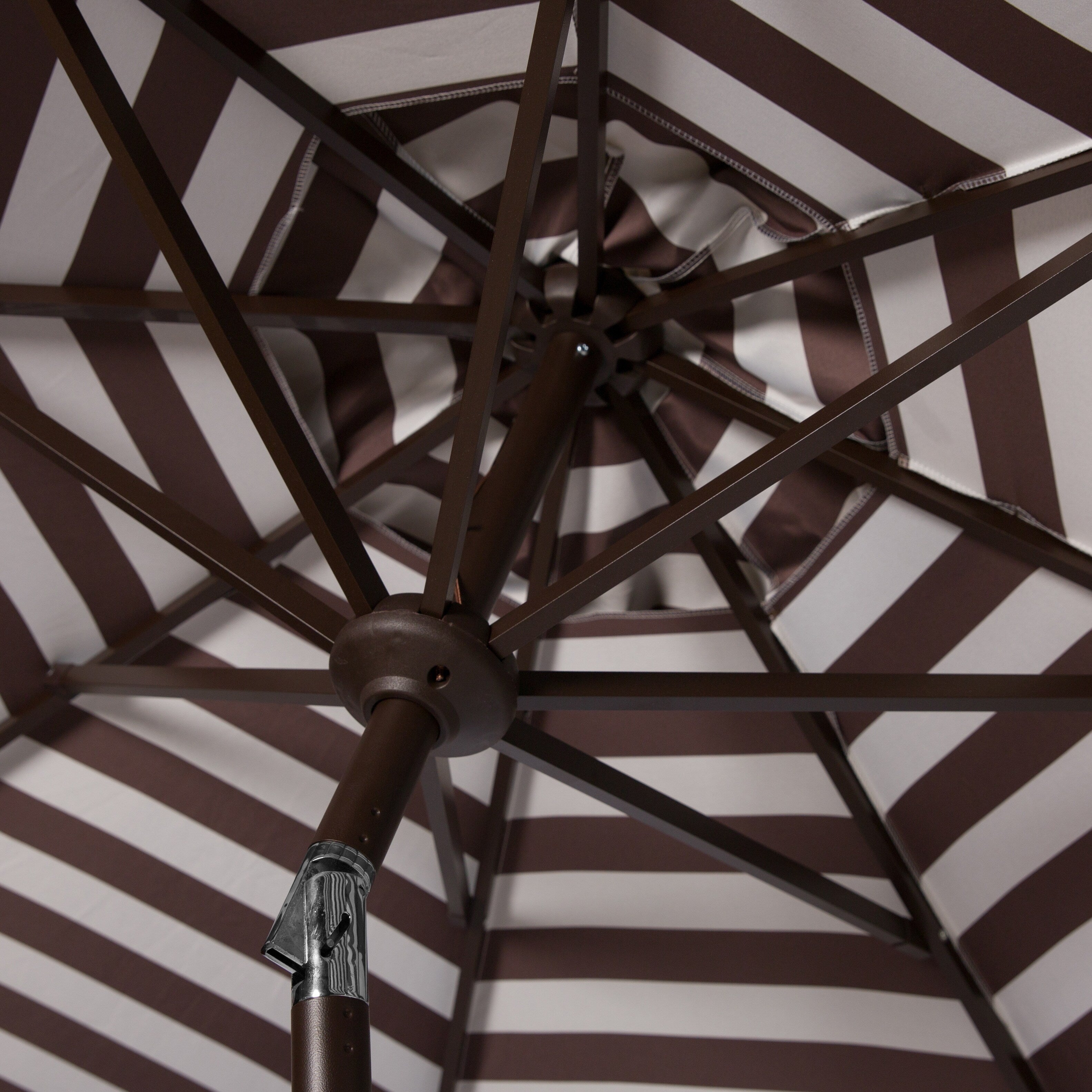 SAFAVIEH Hadire Inside Out Striped 9 Ft Crank Outdoor Umbrella