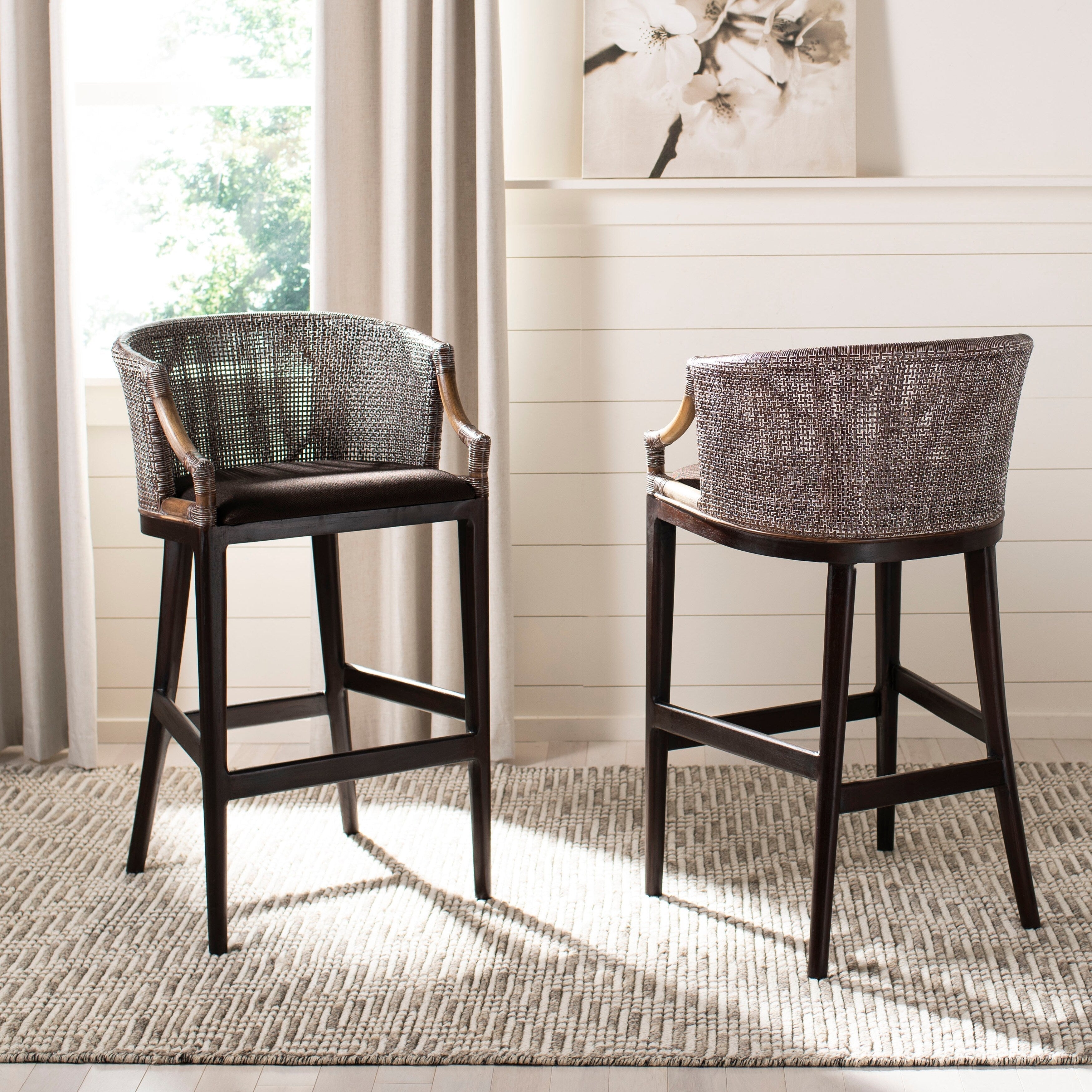 SAFAVIEH Virona Rattan 30-inch Bar Stool - 22.3 W x 20.5 L x 39 H - 22Wx21Dx39H