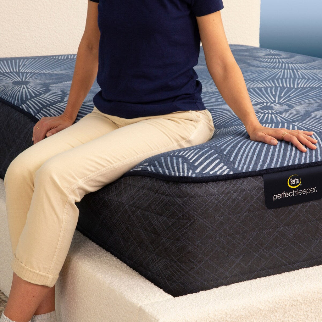 Serta Perfect Sleeper Radiant Rest 14 Hybrid Plush Mattress